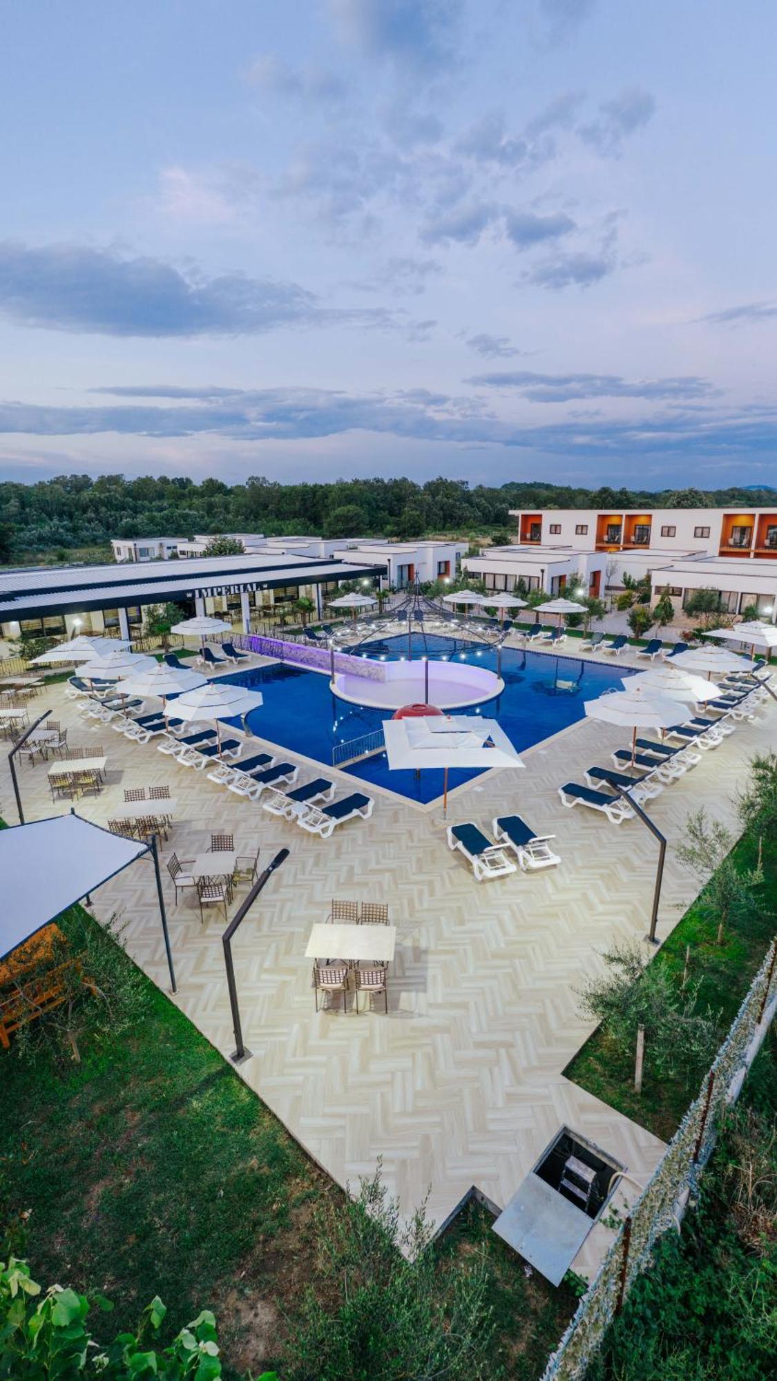 Imperial Family Resort Ulcinj Exterior foto